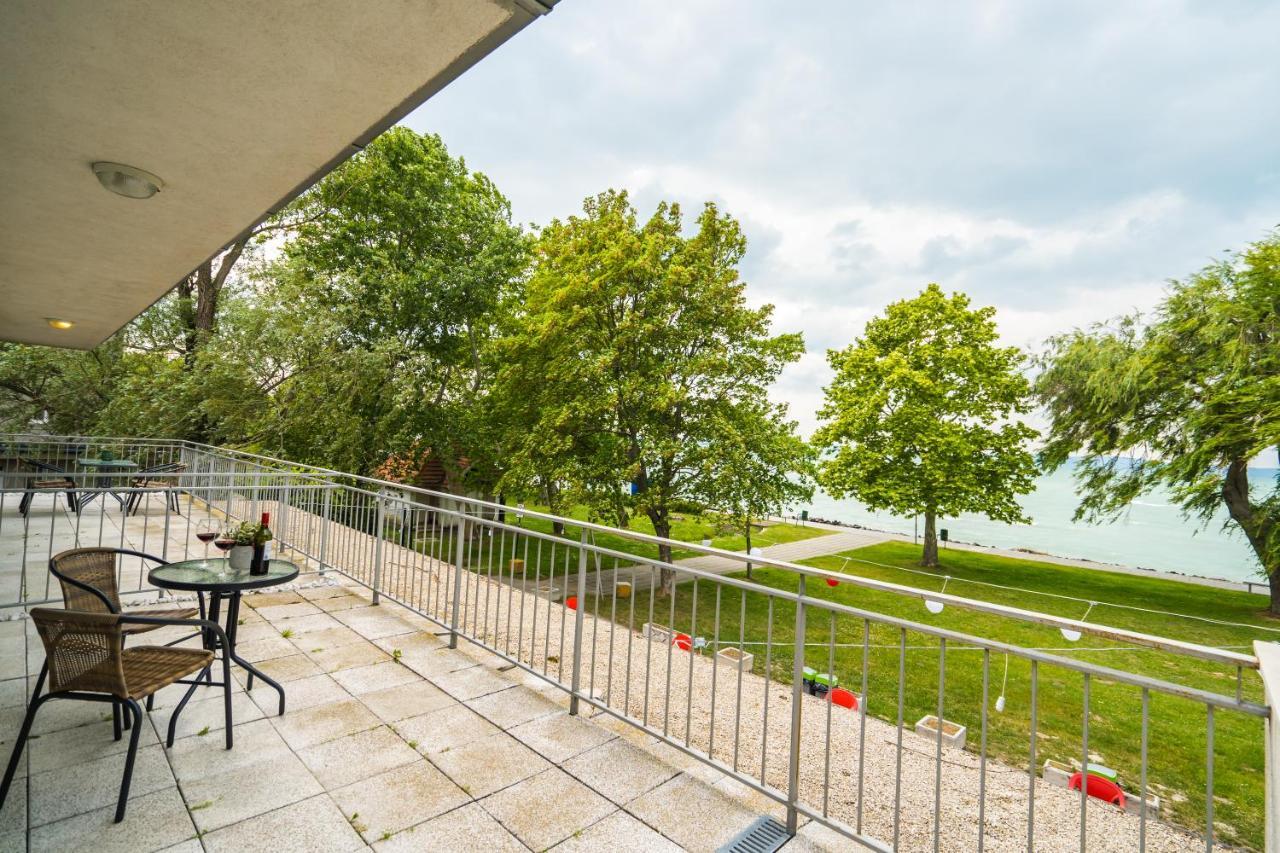 Siesta Sziget - Balaton-Parti Apartmanok Siofok Exterior photo