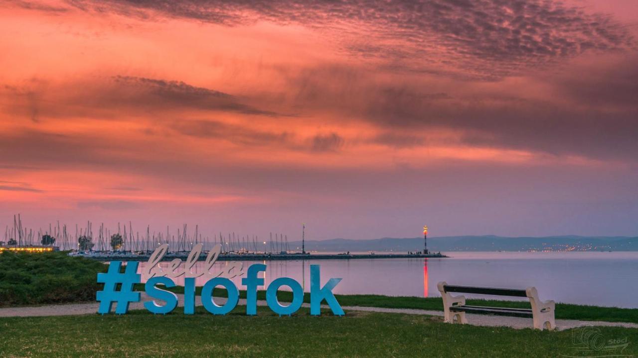 Siesta Sziget - Balaton-Parti Apartmanok Siofok Exterior photo